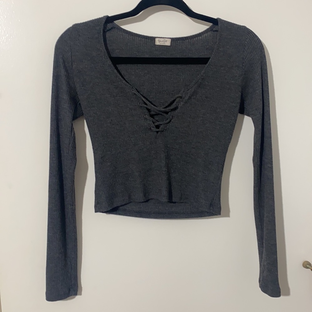 Grey long sleeve cropped shirt